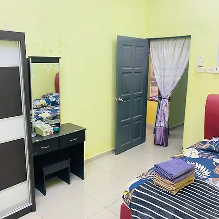 Homestay Zalida C Musleem Alor Gajah Exterior photo
